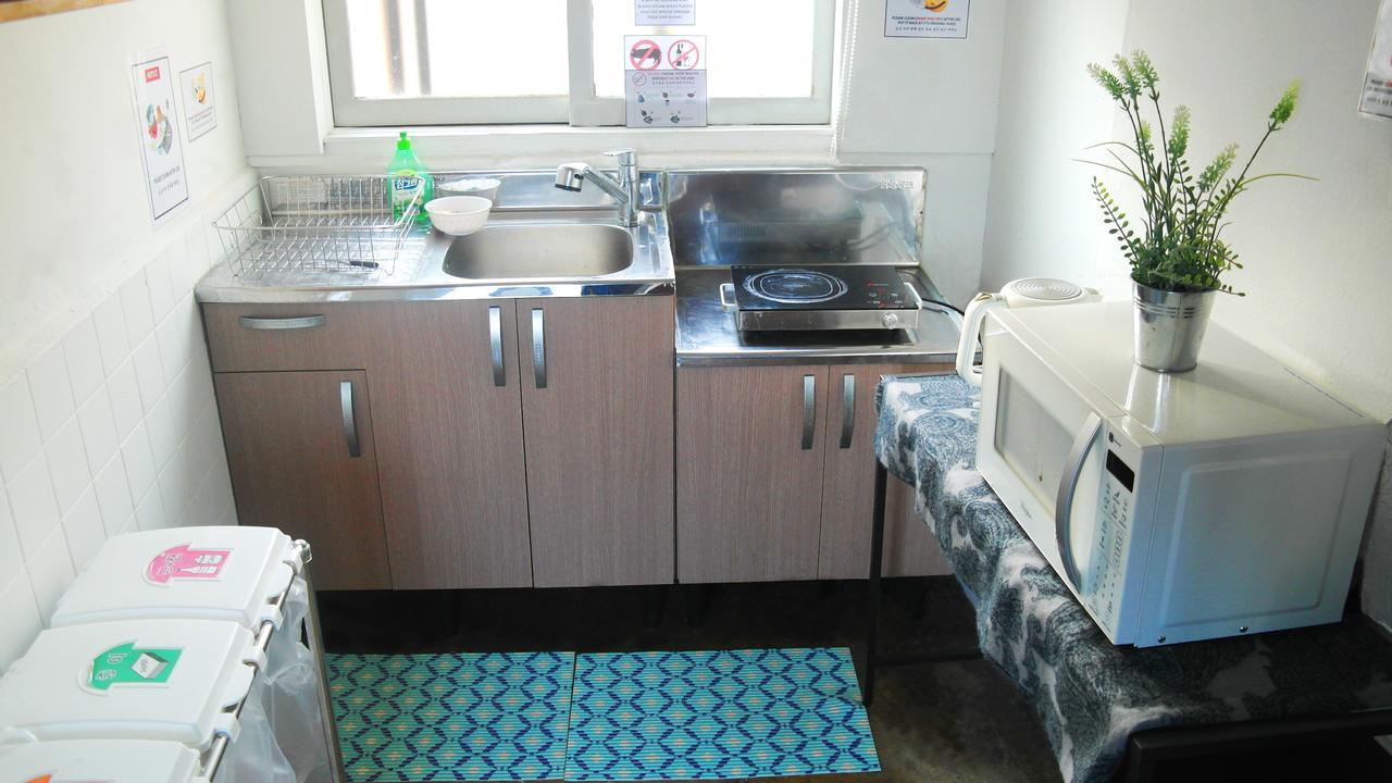Fnstay Muslim Friendly Guesthouse Seul Zewnętrze zdjęcie